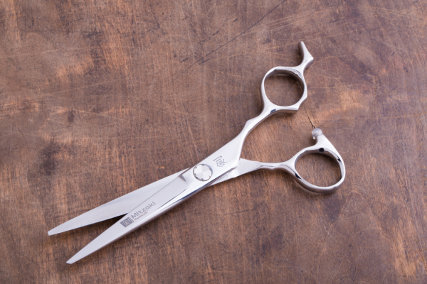 MITZAKI-OSAKA600 (6,0 Zoll), Schmiedekunst aus Hitachi Waffenstahl, fester Fingerhaken, Ergo-Form